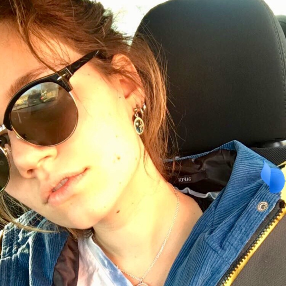 Meet your Posher, Maeve